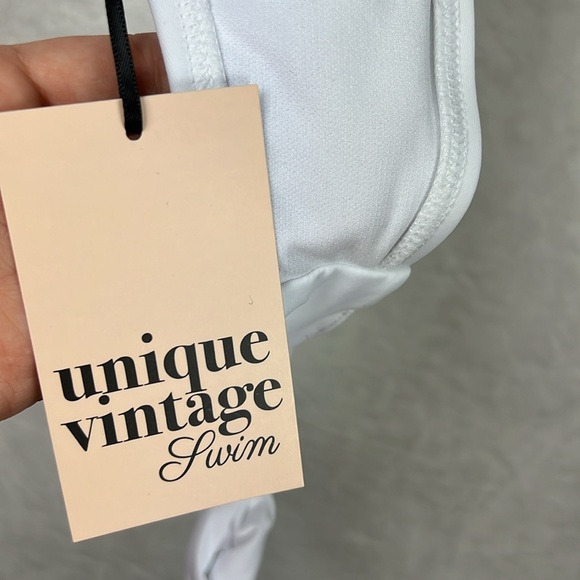 Unique Vintage White Marylin Monroe Pin-up Padded Halter Swim Bikini Top New - Picture 8 of 10